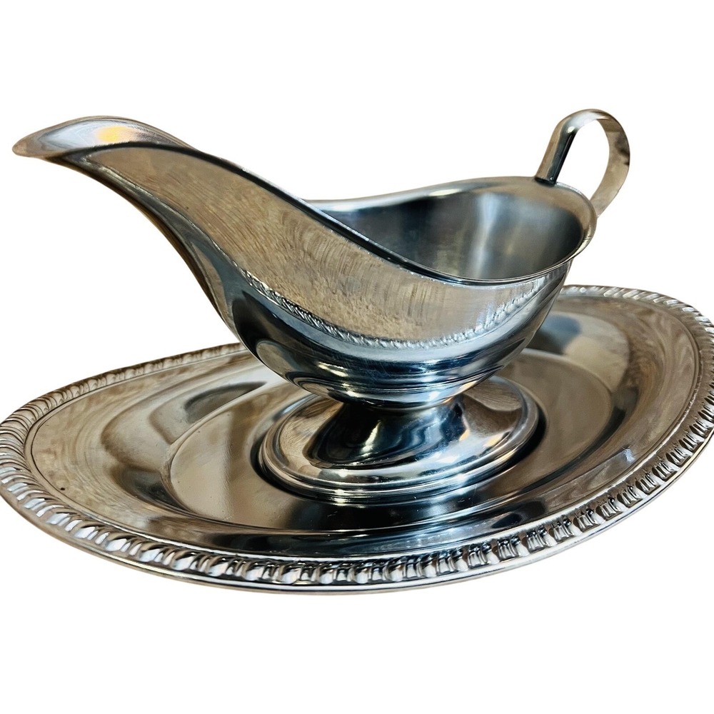 Silver Metal Party Bowl Gravy Boat With Tray Oval Made In USA Shiny